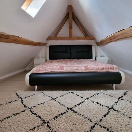 Maison Dans Un Des Plus Beaux Villages De Wallonie Gesves Exterior foto